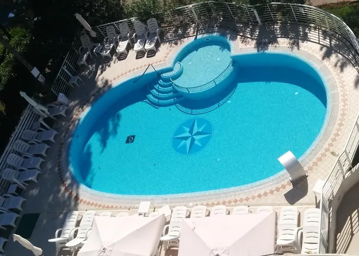 San Francisco Hotell 3*